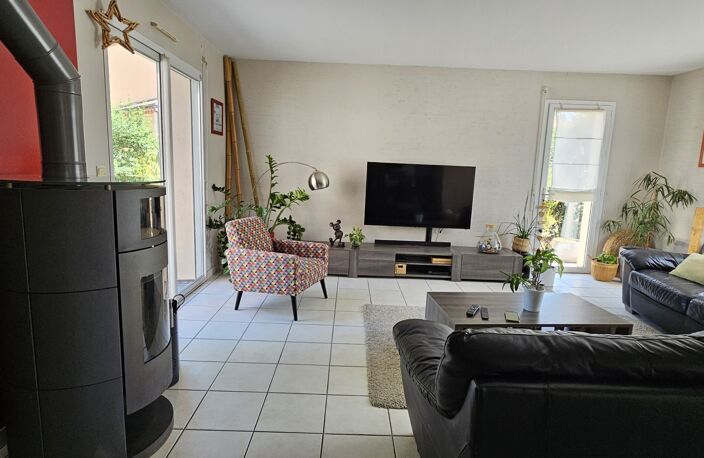 Vente Maison traditionnelle 7 pièces — photo 2