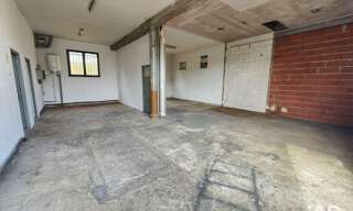 Commerce  123 m² à louer à Saint-Sauveur (31790)
