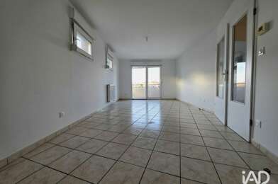 Appartement 4 pièces 900 €