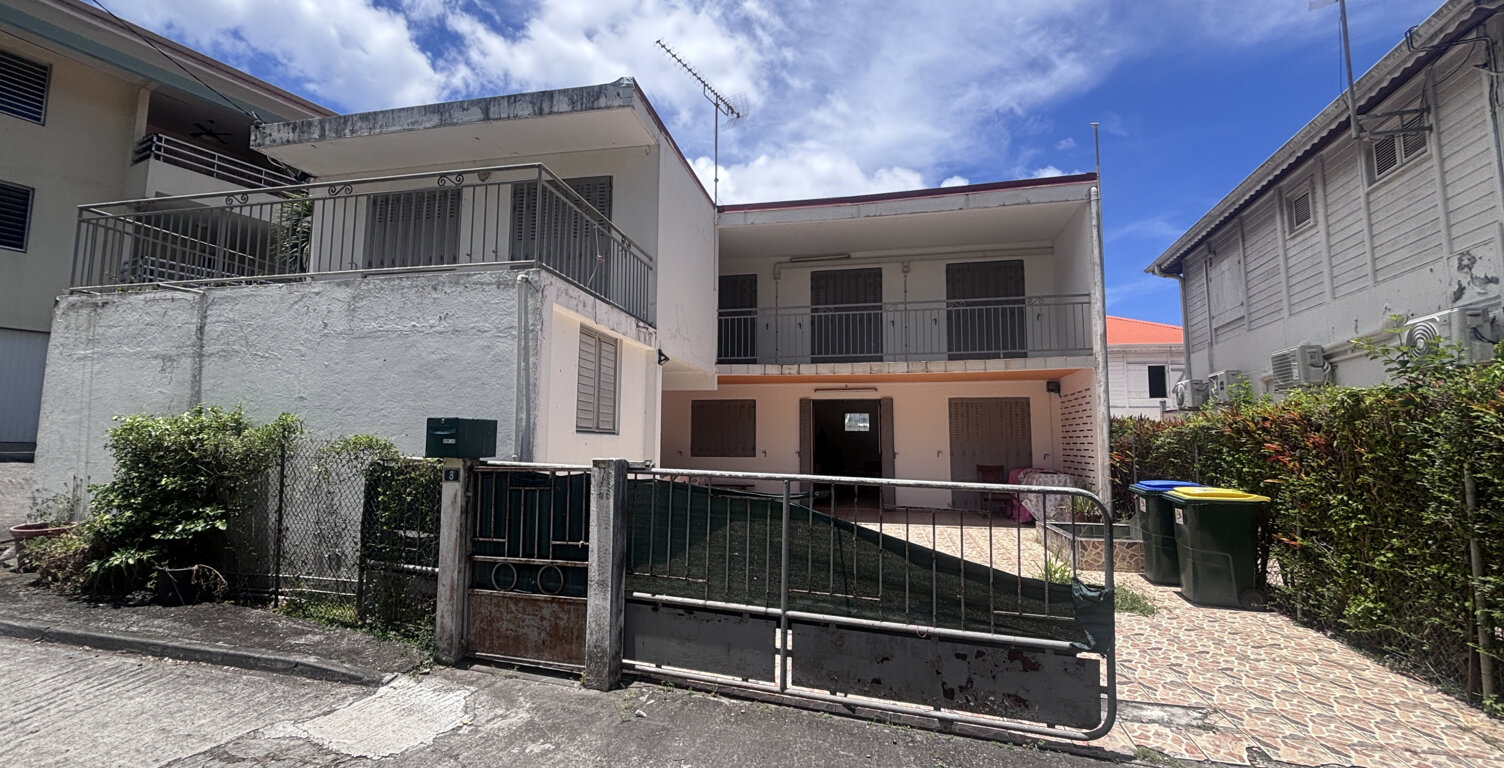 VILLA 180 m2 AVEC FORT POTENTIEL À QUELQUES MINUTES DE LA PL — photo 1