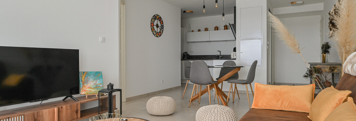 Appartement 2 Pièces 56 m² à vendre à Saint-Cyr-sur-Mer (83270)