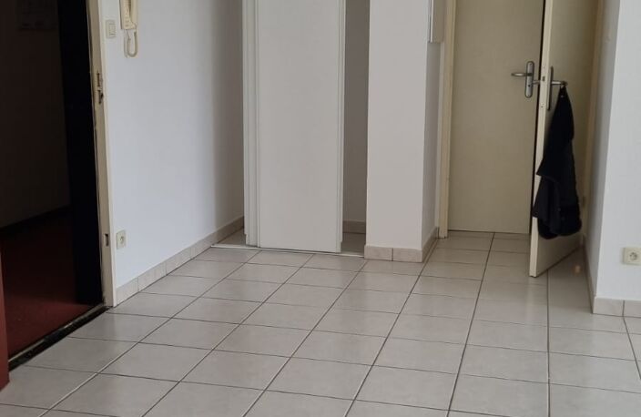 Vente Appartement 3 pièces — photo 3