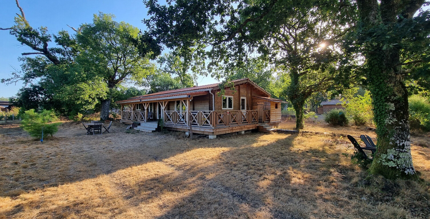 Maison en bois autonome — photo 1