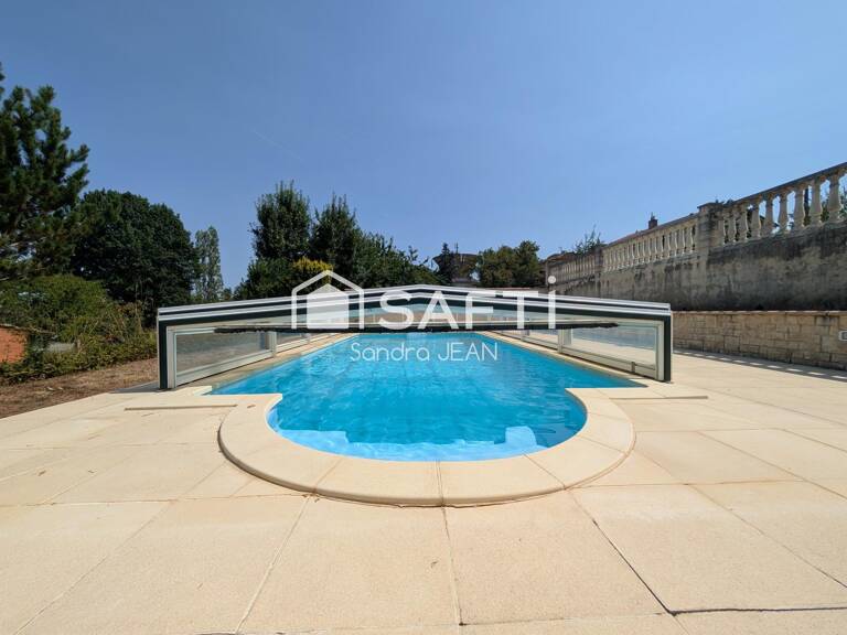 Charmante maison avec piscine dans un quartier agréable avec sous-sol complet. — photo 1