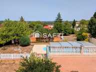 Charmante maison avec piscine dans un quartier agréable avec sous-sol complet. — photo 3