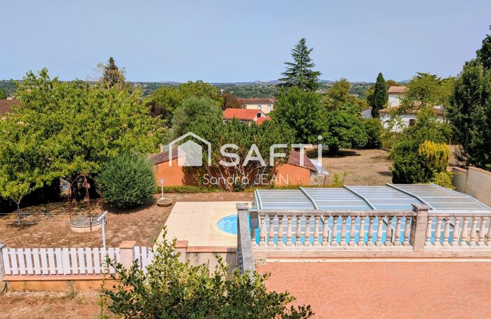 Charmante maison avec piscine dans un quartier agréable avec sous-sol complet. — photo 3