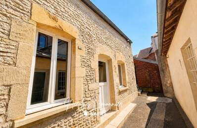 Maison en pierre rénovée au cœur de Ouistreham — photo du bien