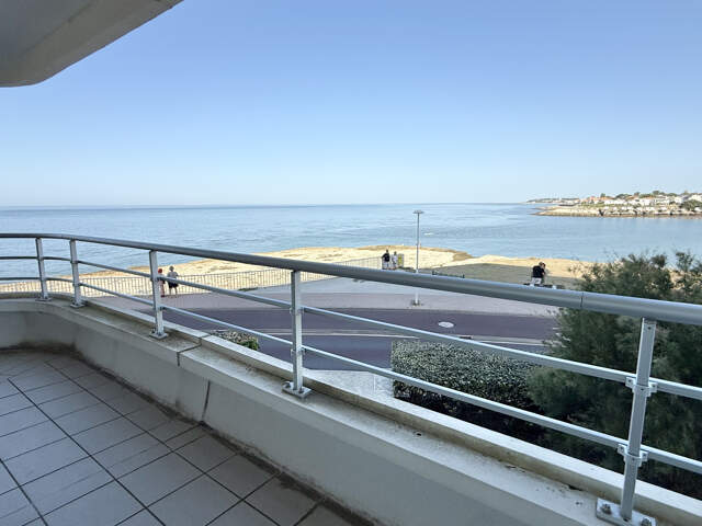 PONTAILLAC - VUE OCEAN - APPARTEMENT T2 + GARAGE AU PRIX DE — photo du bien