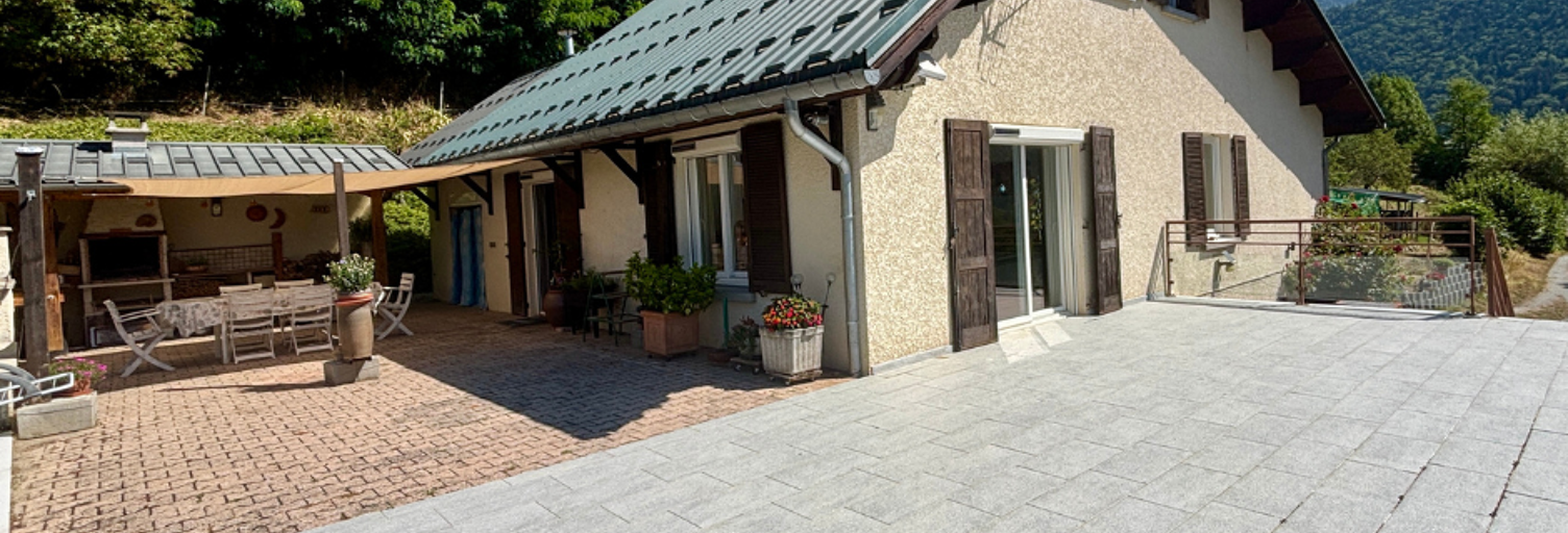 Maison 4 Pièces 238 m² à vendre à Allemond (38114)