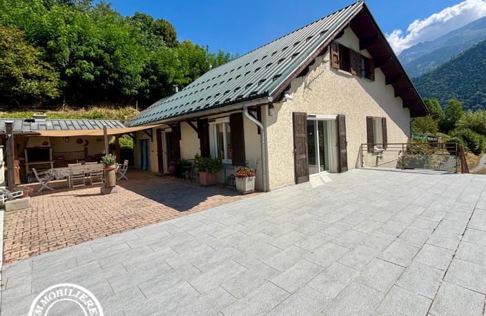 À VENDRE EN EXCLUSIVITÉ   MAISON DE CHARME DE 238 M2 AVEC ENVIRON 200 M2 D’ANNEXES   ALLEMOND — photo 5