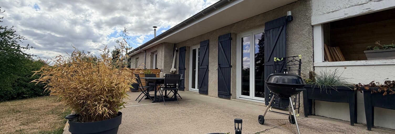 Maison 5 Pièces 110 m² à vendre à Espinasse-Vozelle (03110)