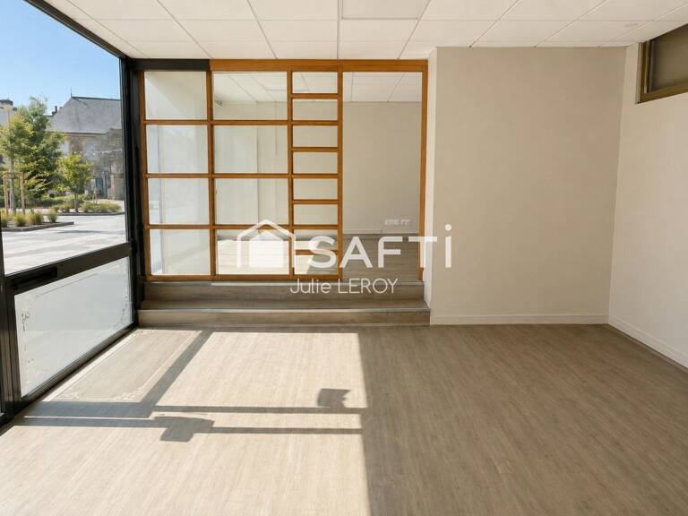 LOCAL COMMERCIAL À LOUER  CENTRE-BOURG DE LOUÉ (72540) — photo 1