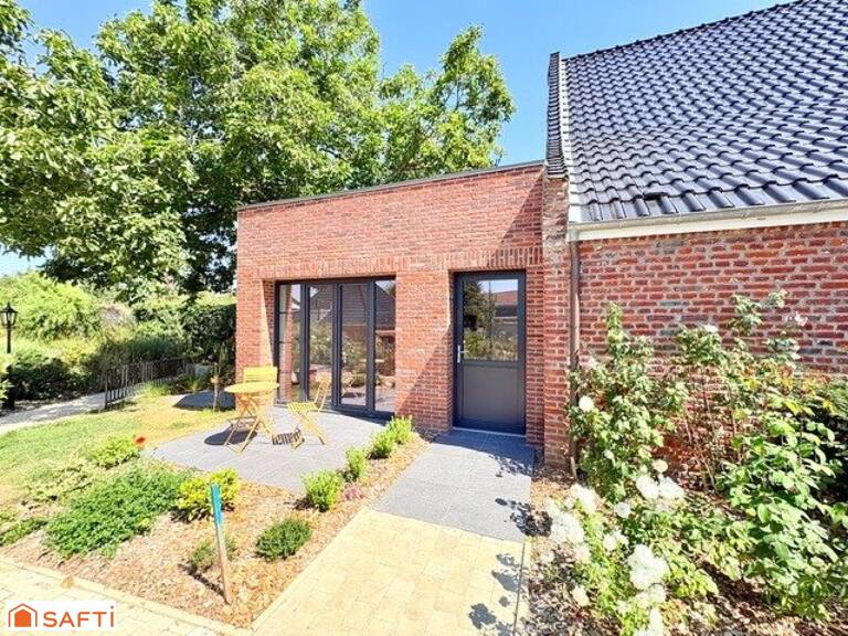 Location Maison rénovée de 65 m² avec jardin paysager, double terrasse et parking privé — photo 1