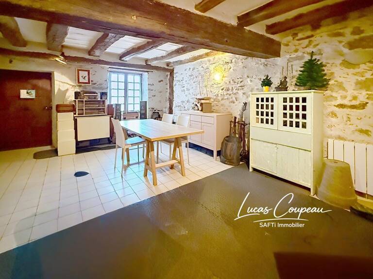Une maison avec du cachet à quelques minutes du bourg — photo 1