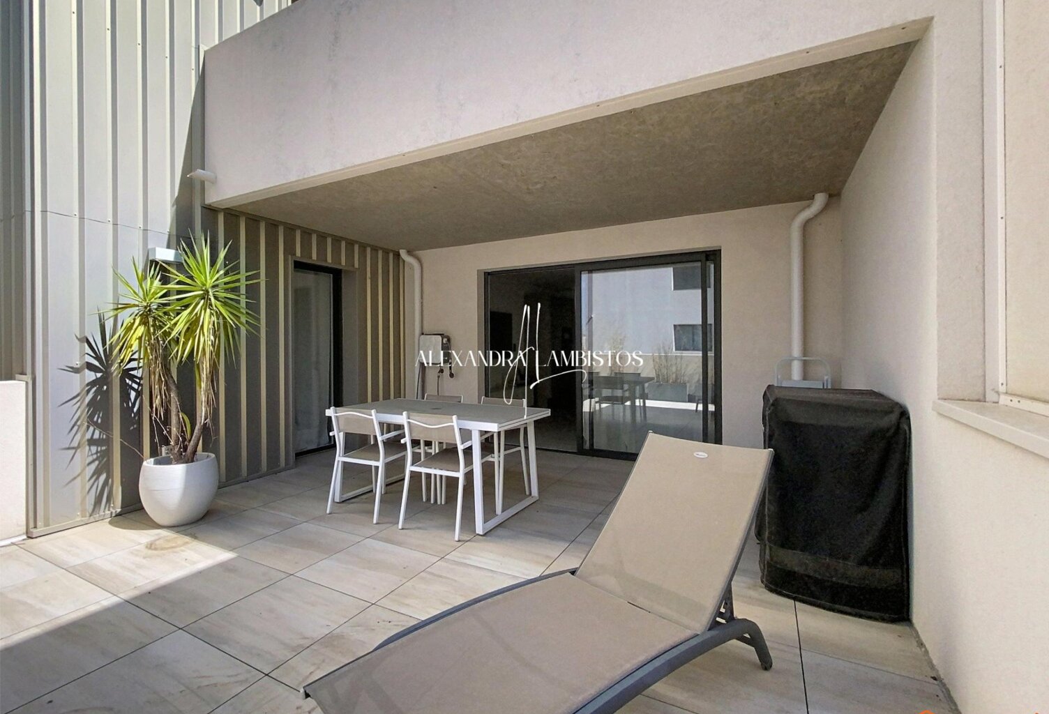 Appartement - 3 pièces - 65m² avec grande terrasse et parking — photo 1