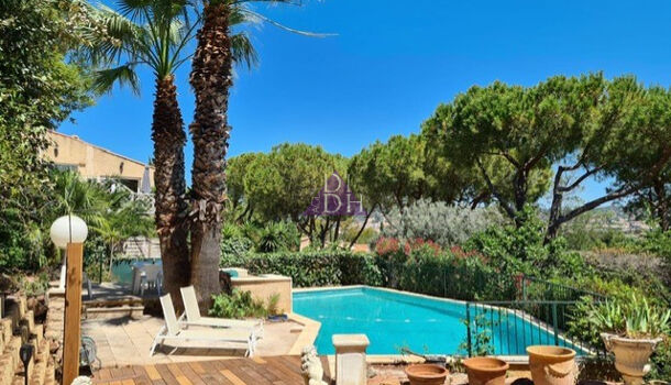 Villa / Maison  à louer Hyères 83400