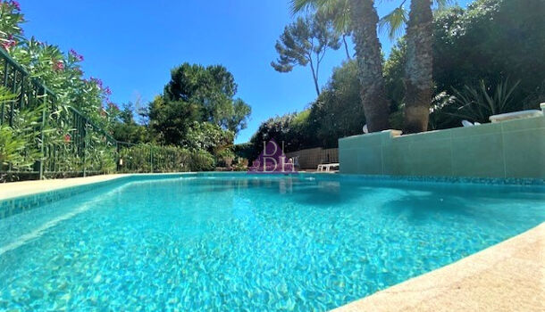 Villa / Maison  à louer Hyères 83400