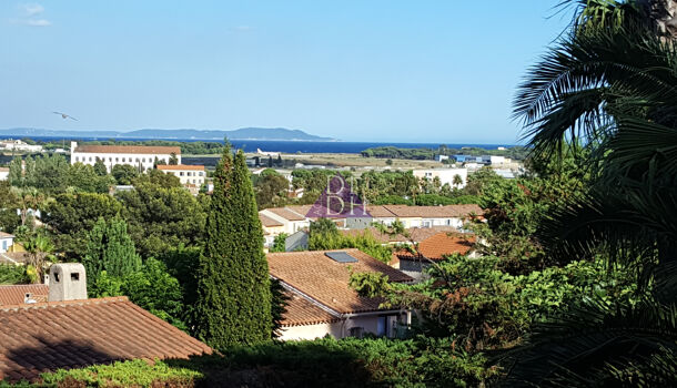 Villa / Maison  à louer Hyères 83400