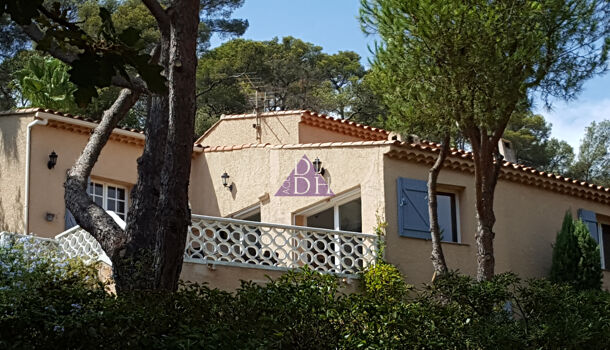 Villa / Maison  à louer Hyères 83400