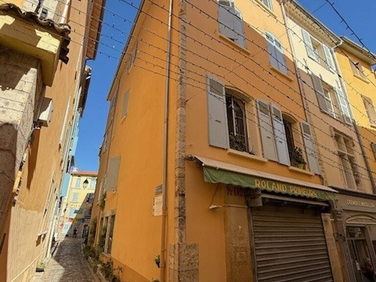 HYERES / CENTRE ANCIEN / T3 RENOVE — photo 1