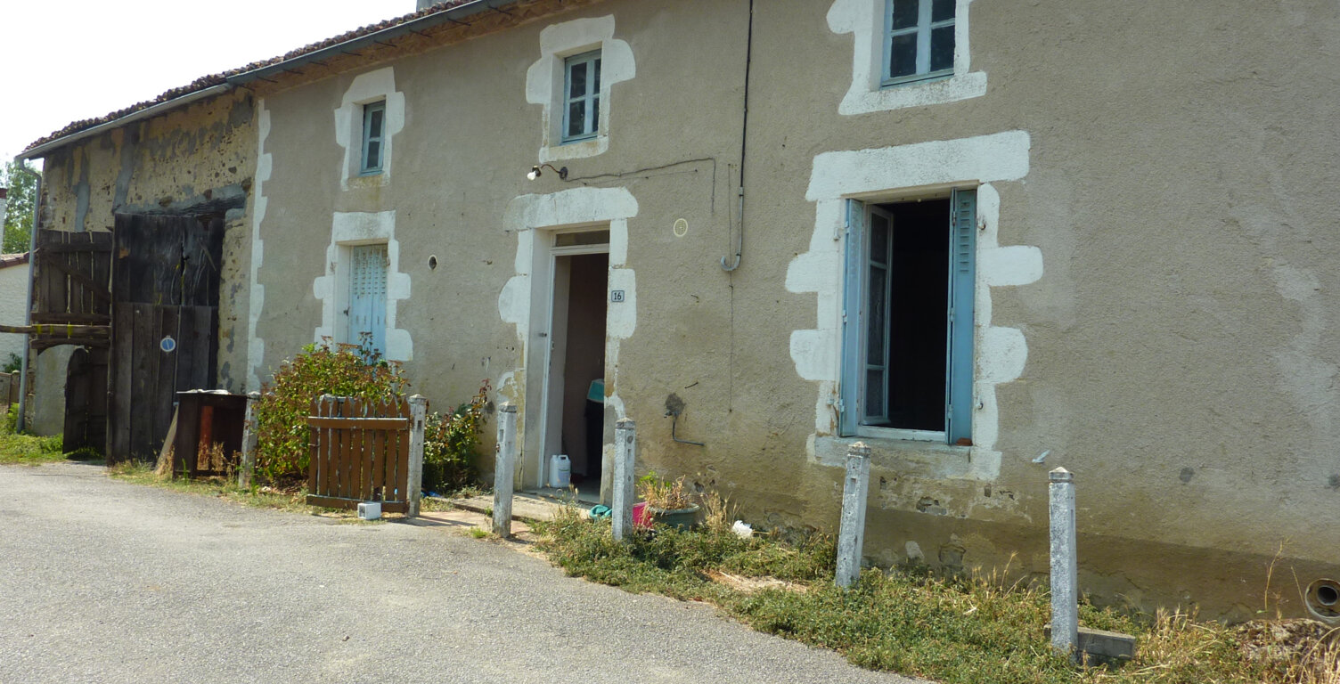 MAISON DE VILLAGE — photo 1