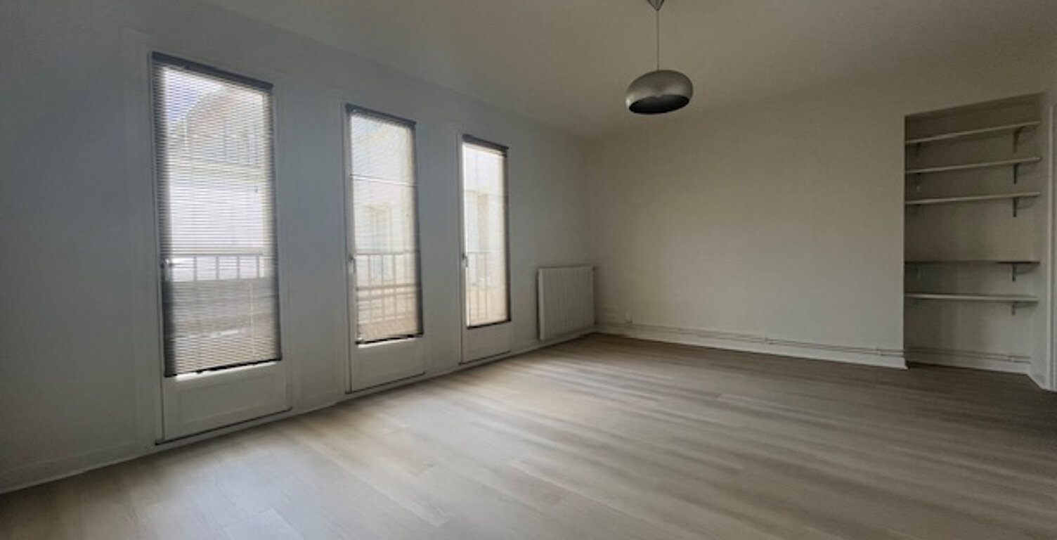 POITIERS CENTRE VILLE - T3 DE 62.12m2 AVEC BOX — photo 1