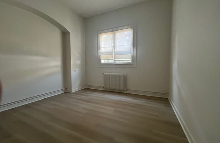 POITIERS CENTRE VILLE - T3 DE 62.12m2 AVEC BOX — photo 4
