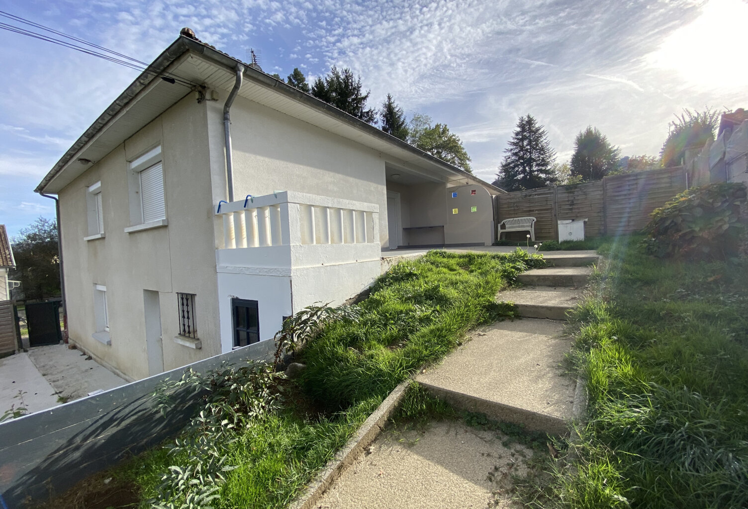 MAISON AVEC 3 APPARTEMENTS — photo 1