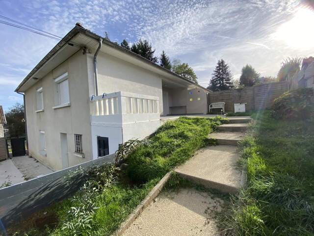 MAISON AVEC 3 APPARTEMENTS — photo du bien