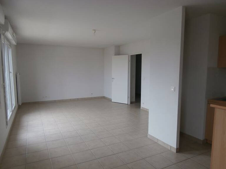  A LOUER LE MANS SUD APPARTEMENTS 3 CHAMBRES PARKINGS — photo 1