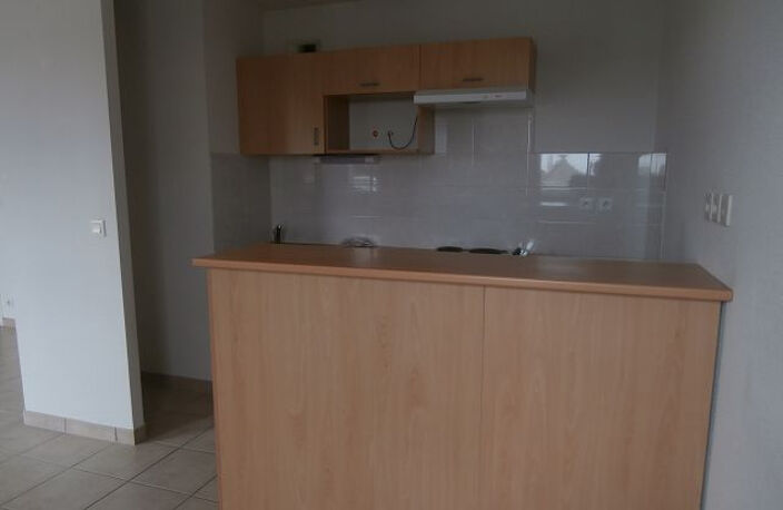  A LOUER LE MANS SUD APPARTEMENTS 3 CHAMBRES PARKINGS — photo 3