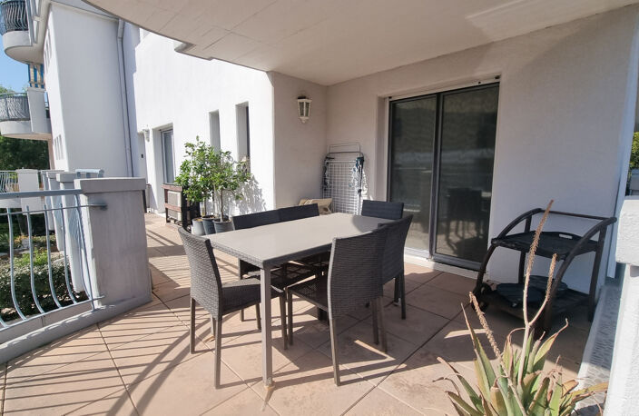 COUP DE CŒUR   SAINT-RAPHAËL BOULOURIS   2 PIÈCES   TERRASSE 27 M2   GARAGE 21 M2 — photo 2