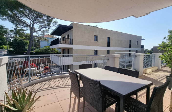 COUP DE CŒUR   SAINT-RAPHAËL BOULOURIS   2 PIÈCES   TERRASSE 27 M2   GARAGE 21 M2 — photo 4