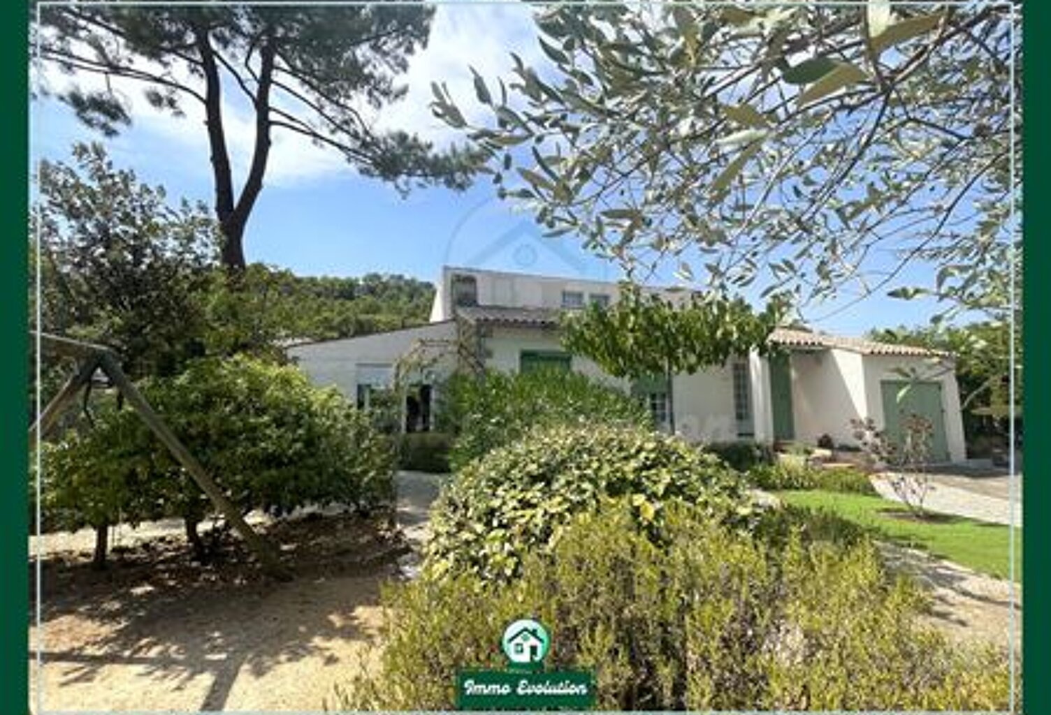 Villa - 147m ² — photo 1
