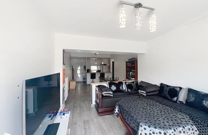 Vente maison 4 pièces 76 m² Pessac (33600) — photo 2