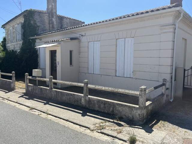 Maison en pierre de 4 pièces principales — photo du bien