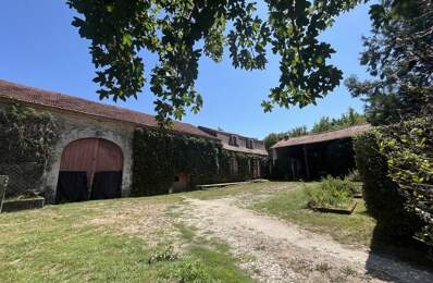 Maison en pierre de 4 pièces principales — photo du bien