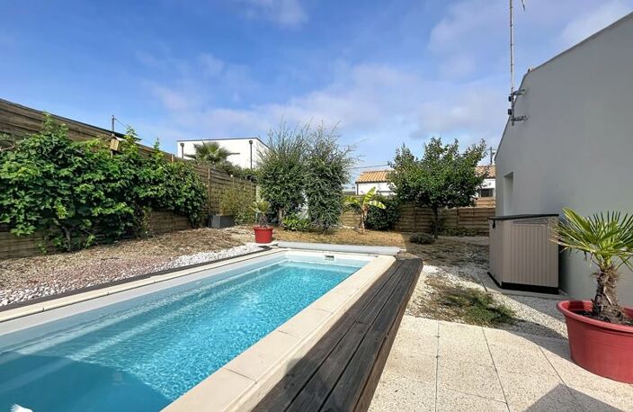 Vente maison 4 pièces 112 m² Marennes-Hiers-Brouage (17320) — photo 2