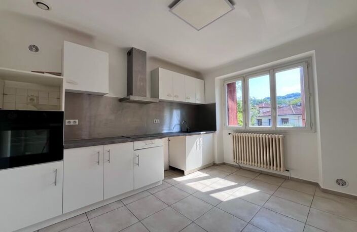 Vente maison 6 pièces 143 m² Capdenac-Gare (12700) — photo 3