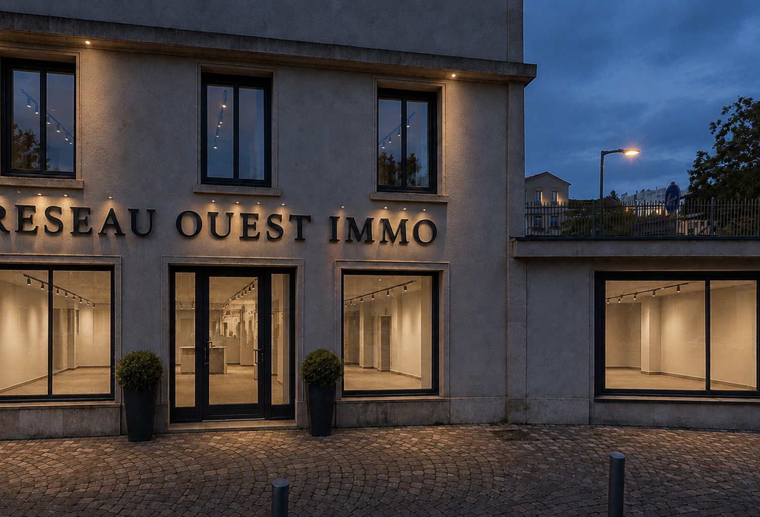 MURS COMMERCIAUX À VENDRE   60 m2   CENTRE DE L'ARBRESLE   1 — photo 1