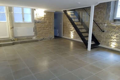 Appartement 3 pièces 976 €