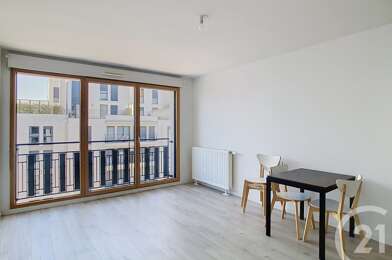 Appartement 2 pièces 869 €