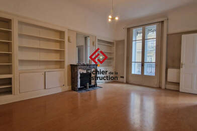 Appartement 3 pièces 862 €
