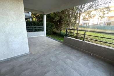 Appartement 3 pièces 890 €
