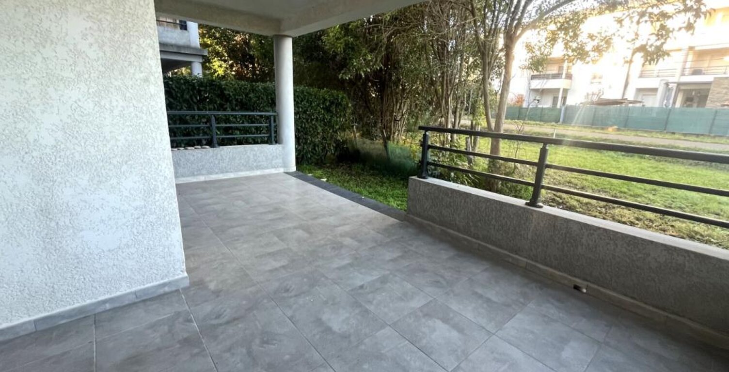 Grand appartement 3 pièces avec terrasse et jardin — photo 1