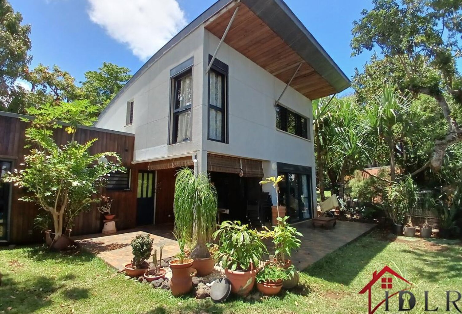 A vendre Charmante villa F4/5 de 133 m2 sur terrain arboré d — photo 1