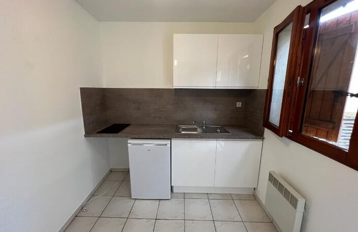 T1 — photo 2
