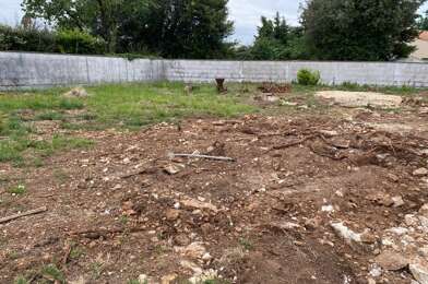 Terrain  180000 €