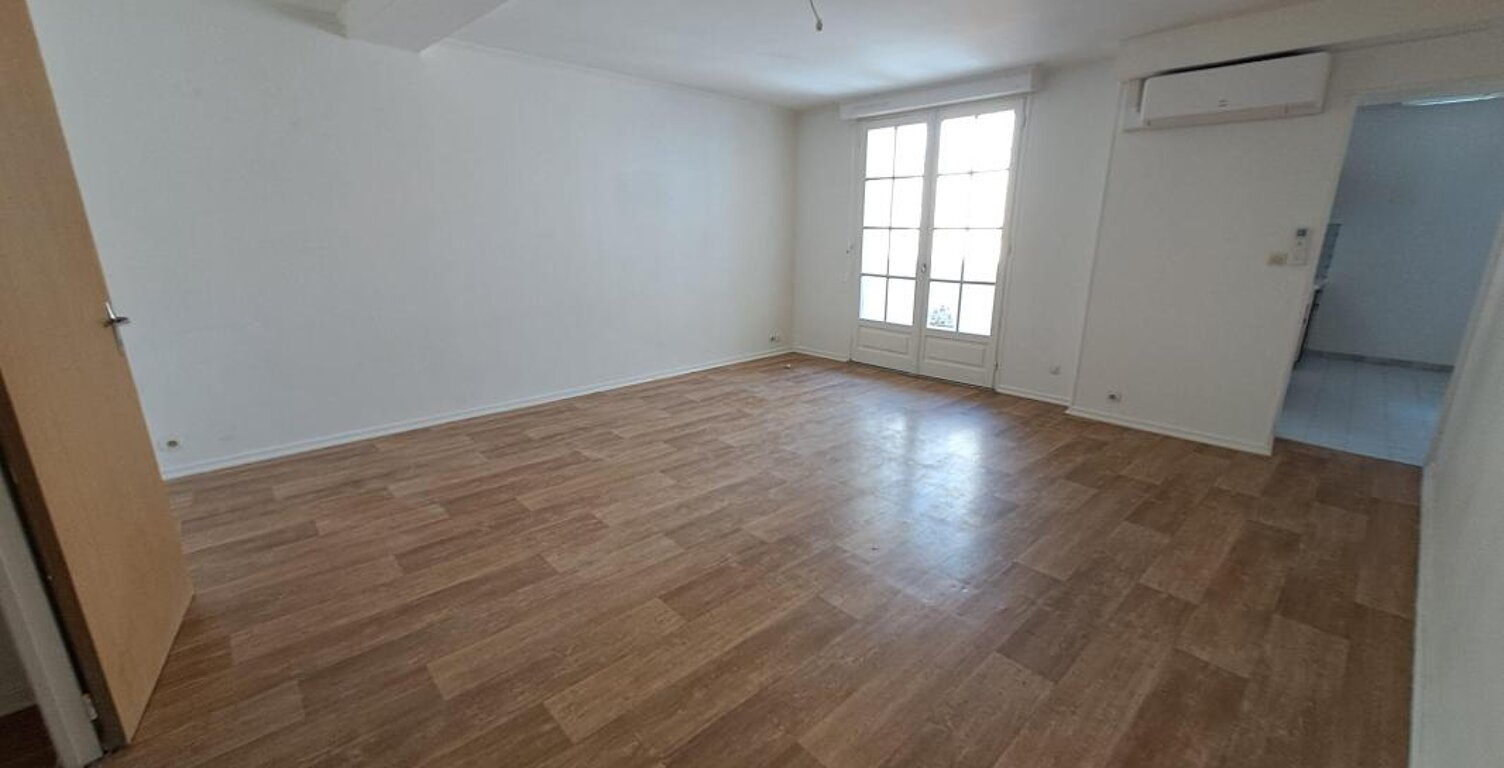 Appartement À Louer — photo 1