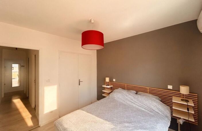 Appartement À Vendre - Très beau T2 - 2 balcons et cellier - Parking possible — photo 4